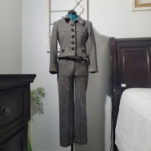 Grey Hobbs wool blended 2 piece pant suit with a touch of glamour. Size 8 Top 10